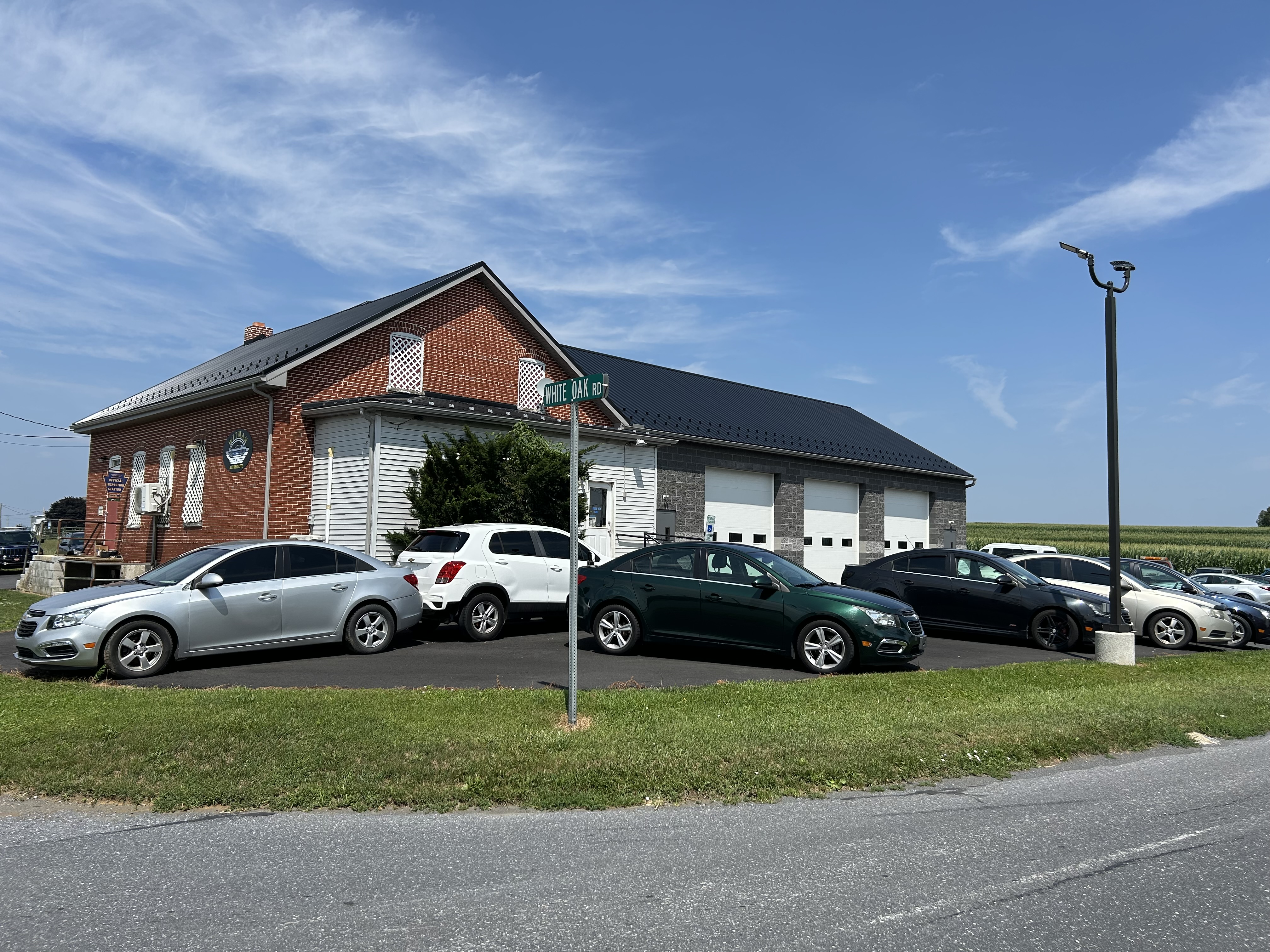 Country View Auto Sales storefront in New Holland, Pennsylvania